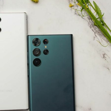 Samsung догоняет Apple: складные смартфоны усилили позиции компании в США