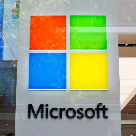 Протестующие захватили офис Microsoft в Редмонде из-за контракта с Израилем
