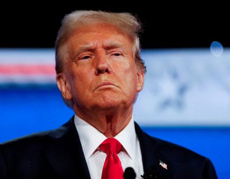 Трамп заявил о прекращении финансовой помощи Украине