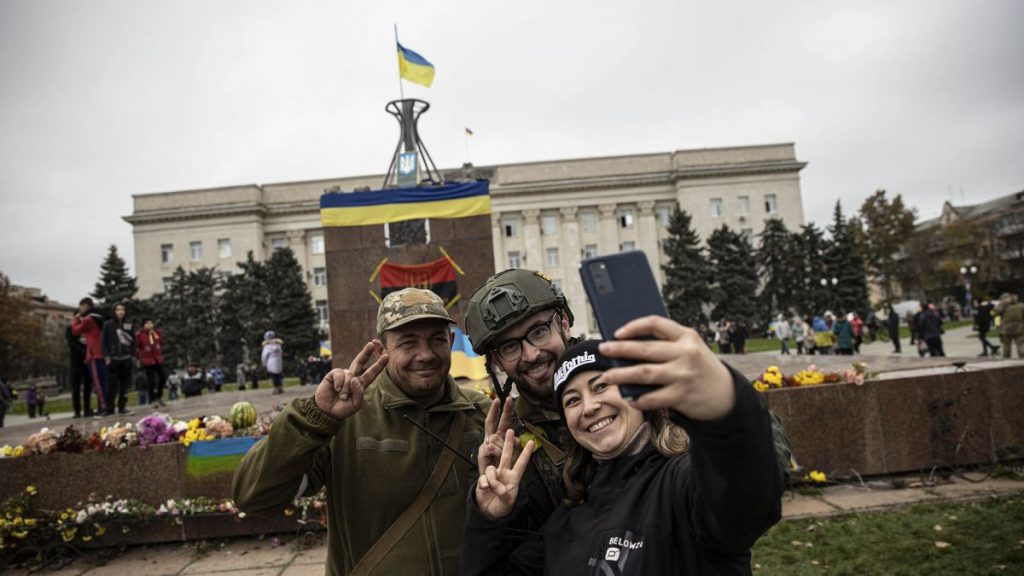 Росія планує відновити контроль над Херсоном, але висадка десанту малоймовірна Росія планує відновити контроль над Херсоном, але висадка десанту малоймовірна