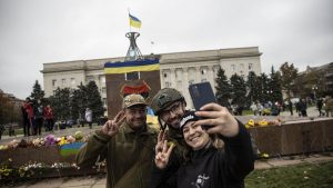 Росія планує відновити контроль над Херсоном, але висадка десанту малоймовірна Росія планує відновити контроль над Херсоном, але висадка десанту малоймовірна