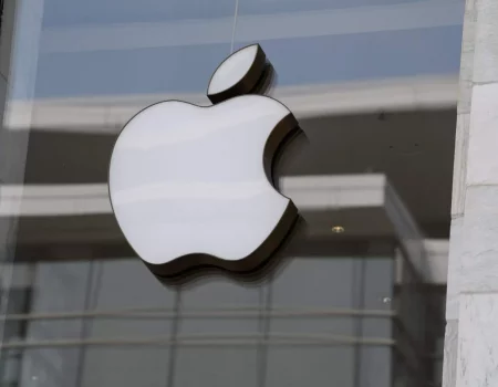 Apple готовит собственный аналог ChatGPT для Siri и Safari