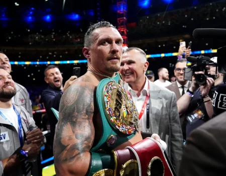 Усик сохранил статус абсолютного чемпиона: решение WBO