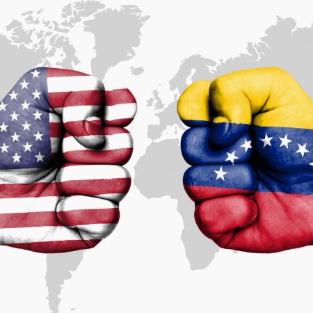 США готовят военную агрессию против Венесуэлы: развертывание ракет и войск