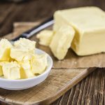 Как определить, что сливочное масло испортилось: основные признаки