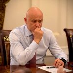 Статус UKR в Польше и выезд за границу: на сколько можно уехать, чтобы не лишиться льгот Экс-мэру Одессы Труханову вручили подозрение после смертельного потопа в городе