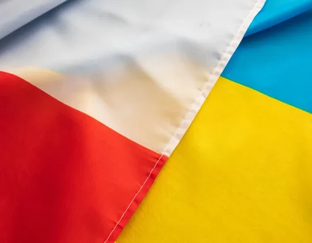 Статус UKR в Польше и выезд за границу: на сколько можно уехать, чтобы не лишиться льгот