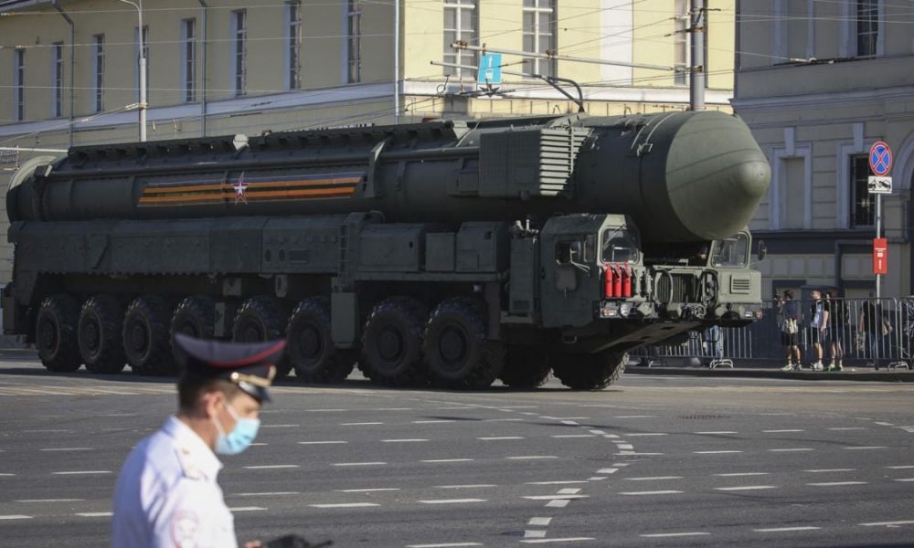 СБУ и ГУР уничтожили один из трёх российских «Орешников» на полигоне Капустин Яр: детали СБУ и ГУР уничтожили один из трёх российских «Орешников» на полигоне Капустин Яр