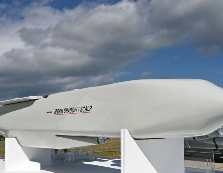 Британия передала Украине новую партию крылатых ракет «Storm Shadow»: что известно о ракете