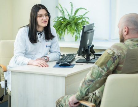 В Украине запускают новую медпрограмму для ветеранов: кто и какие услуги получит бесплатно