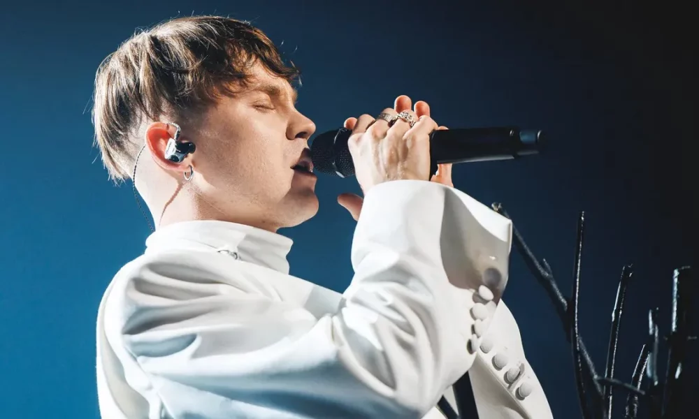 Благотворительные концерты Артема Пивоварова в Киеве в ноябре: даты и где купить билеты