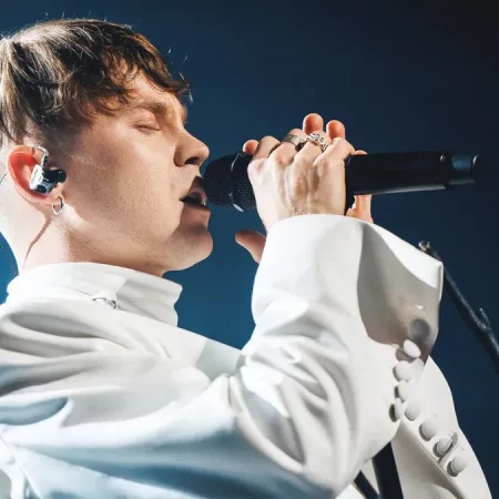 Благотворительные концерты Артема Пивоварова в Киеве в ноябре: даты и где купить билеты