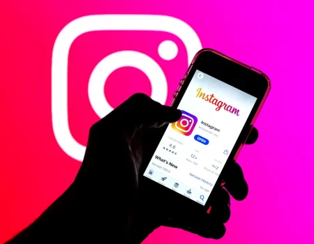 Instagram вводит необычную защиту: пользователям предлагают решать примеры, чтобы посмотреть Reels