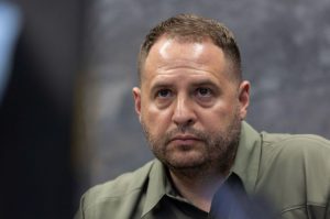 Мошенники представлялись «братом» Ермака и требовали $100 тысяч за должность