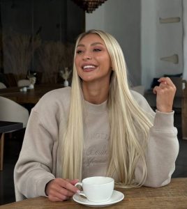 Что известно о враче-косметологе Оксане Шанюк из шоу «Холостяк-14»