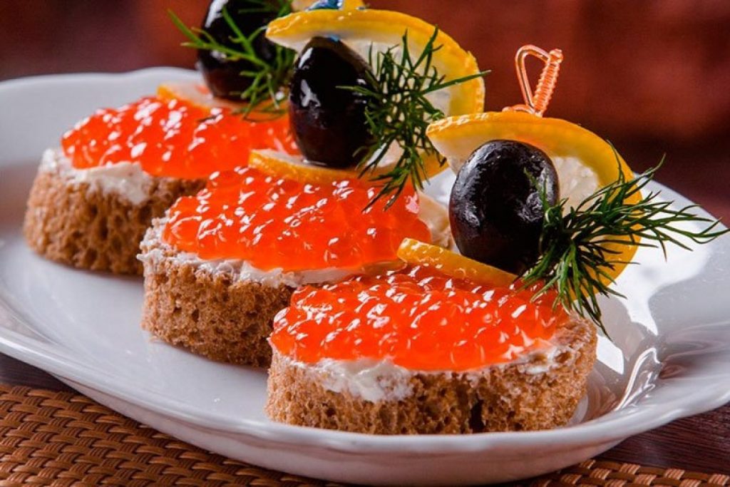 Когда лучше покупать продукты на Новый год, чтобы не переплатить Когда лучше покупать продукты на Новый год, чтобы не переплатить