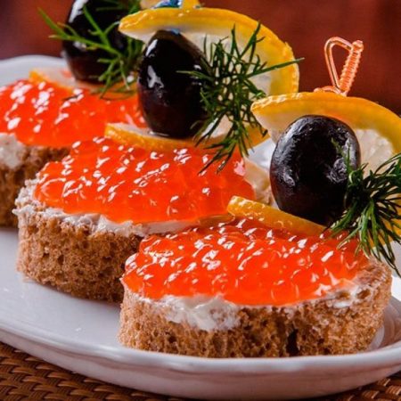 Когда лучше покупать продукты на Новый год, чтобы не переплатить