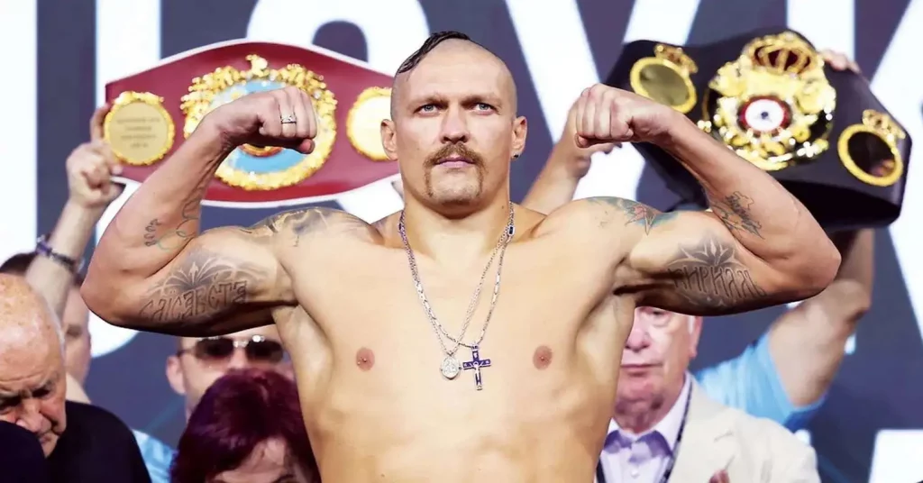 Усик отказался от титула WBO: что ждет украинского чемпиона дальше
