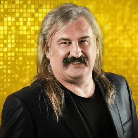 Степан Гига отменяет концерты после срочной операции: что случилось