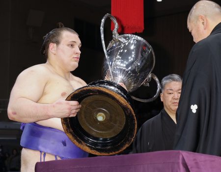 Украинский сумоист Данило Явгусишин выиграл Кубок Императора на Kyushu Basho 2025: что известно о спортсмене