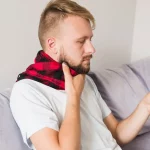 Что лучше при боли в горле — спрей, пастилки или полоскание: мнение врача