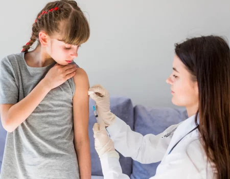 Минздрав обновил календарь прививок с 2026 года: важные изменения, новый перечень и возрастные нормы