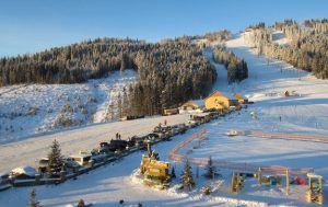 Где дешевле отдыхать зимой: названы самые доступные горнолыжные курорты Украины