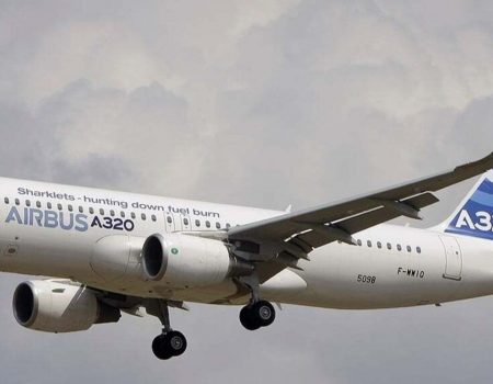 «Аэробус» остановил рейсы по всему миру: что известно о дефекте в самолетах A320