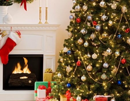 В какой день можно ставить елку: правила, этикет и современные тенденции