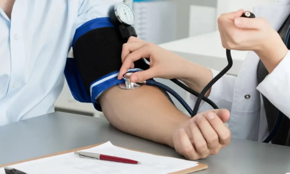 Украинцам после 40 лет дадут 2000 грн на проверку здоровья с 1 января 2025 года