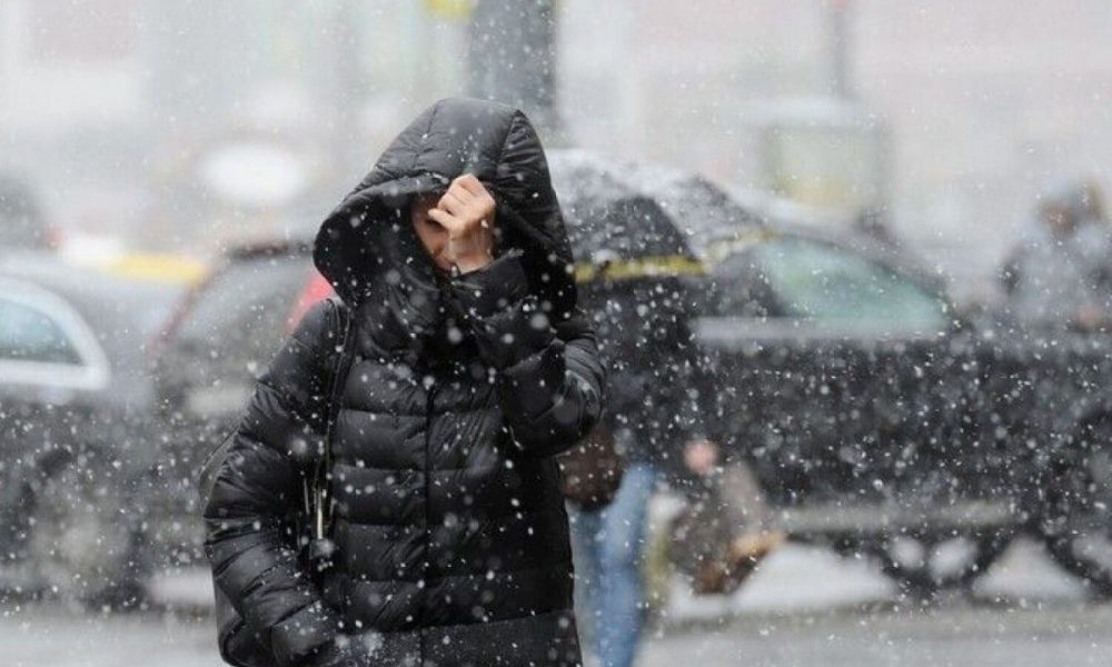 Непогода в Украине: где 9 декабря возможны дожди и мокрый снег