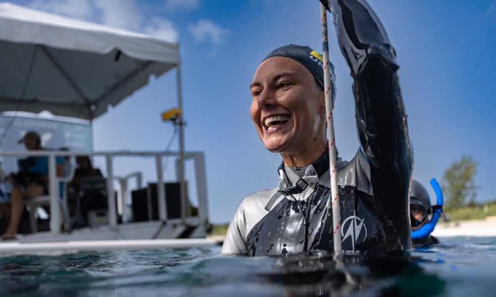 88 метров под водой: Екатерина Садурская обновила мировой рекорд в фридайвинге