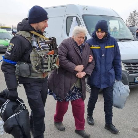 Эвакуация из Херсонской области: бесплатные услуги, поддержка и контакты для ВПО