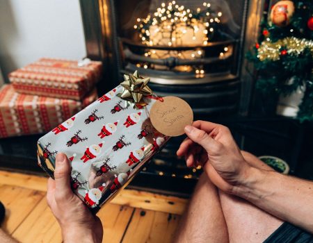 Как традиция "Секретный Санта" укрепляет семейные связи и помогает создавать магию праздника