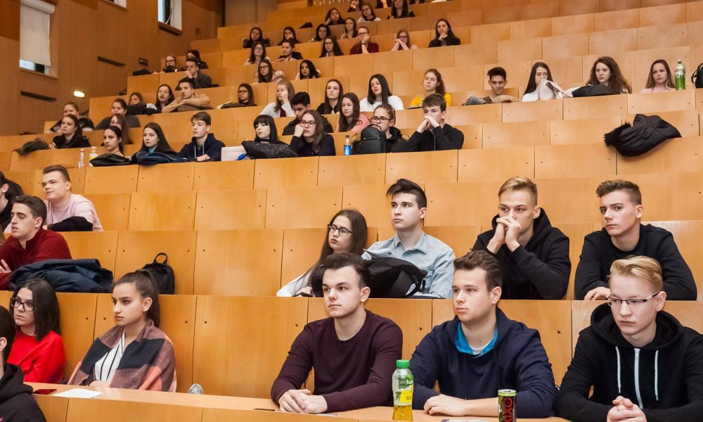 Верховная Рада приняла закон об академической добропорядочности: что важно знать преподавателям и студентам