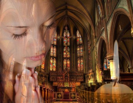 К чему снится церковь: толкование по популярным сонникам