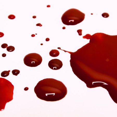 К чему снится кровь: толкование тревожного сна