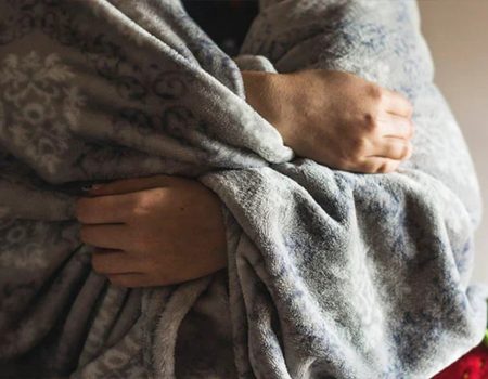 Как согреться в квартире без отопления: проверенные способы от экспертов