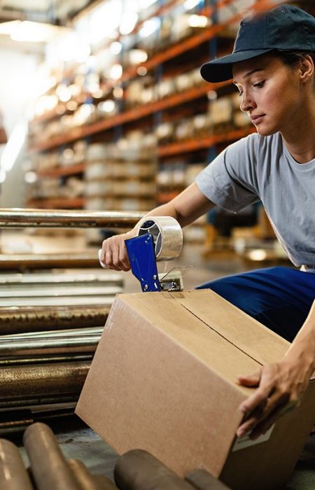 Почему Польша хочет ограничить трудоустройство украинцев и что изменится в 2026 году