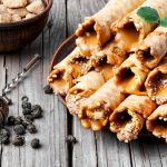 Как приготовить вафельные трубочки с сгущенкой: быстрый и вкусный рецепт