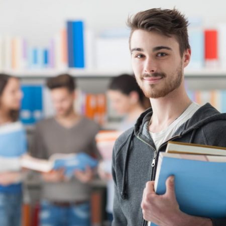 Когда правильно отмечать День студента в Украине: 25 января или 17 ноября?