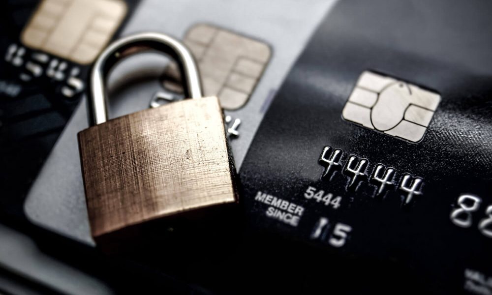 Как быстро разблокировать карту ПриватБанк онлайн и в отделении — детальная инструкция