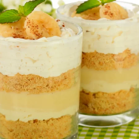 Быстрый «Наполеон» из печенья: рецепт простого десерта без выпечки