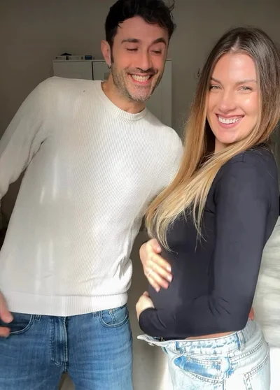 Олимпийская чемпионка Ольга Харлан ждет первенца: фехтовальщица опубликовала видео с женихом