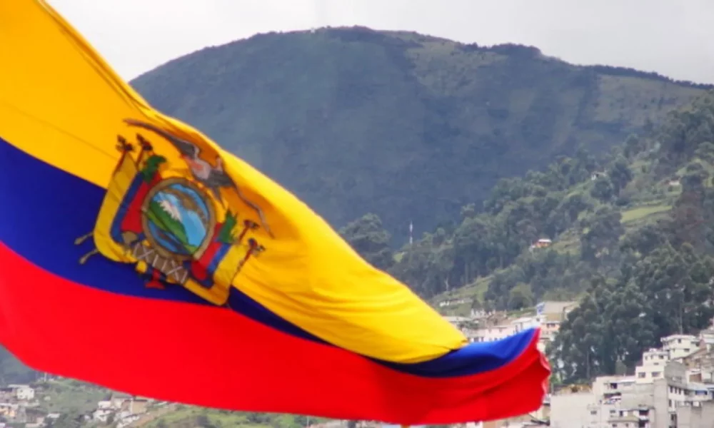 Куда обращаться украинцам в Эквадоре: контакты посольства, консульства и экстренные номера