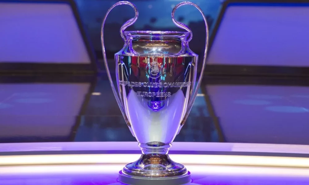 Лига чемпионов 2026: расписание матчей 1/8 финала 10 марта и где смотреть трансляции