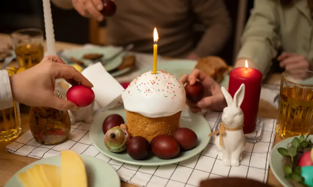 Поздравления с Пасхой 2026: лучшие пожелания в стихах и прозе для родных