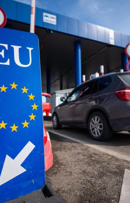 ЕС ввел новые правила на границе: что нужно знать украинцам с 10 апреля