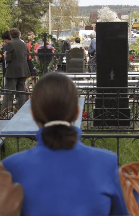 Радоница 2026: что это за день, как поминают усопших в Украине и что запрещено делать