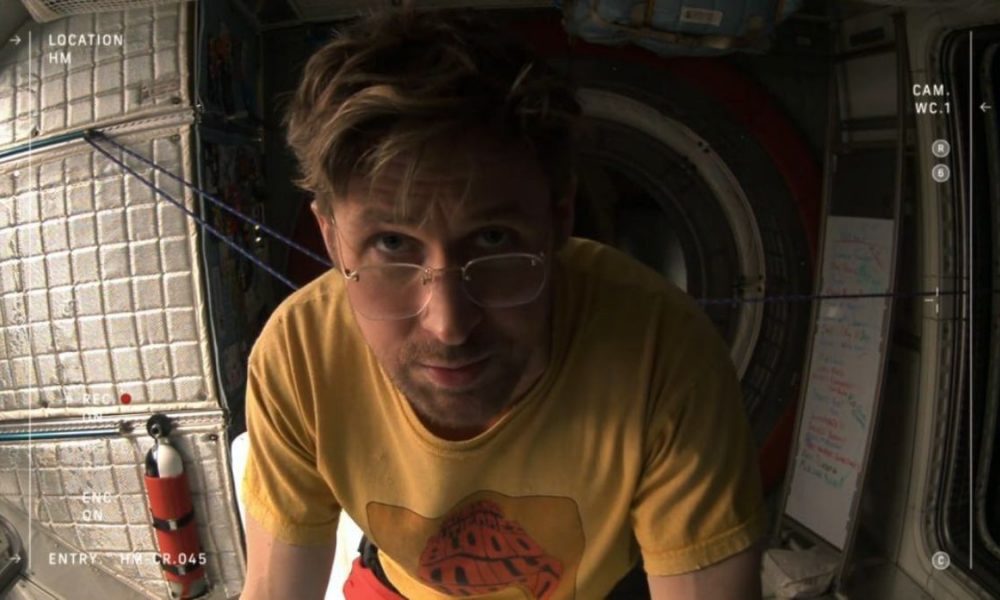 Почему все говорят о фильме «Проект «Аве Мария» с Райаном и можно ли его посмотреть в Украине